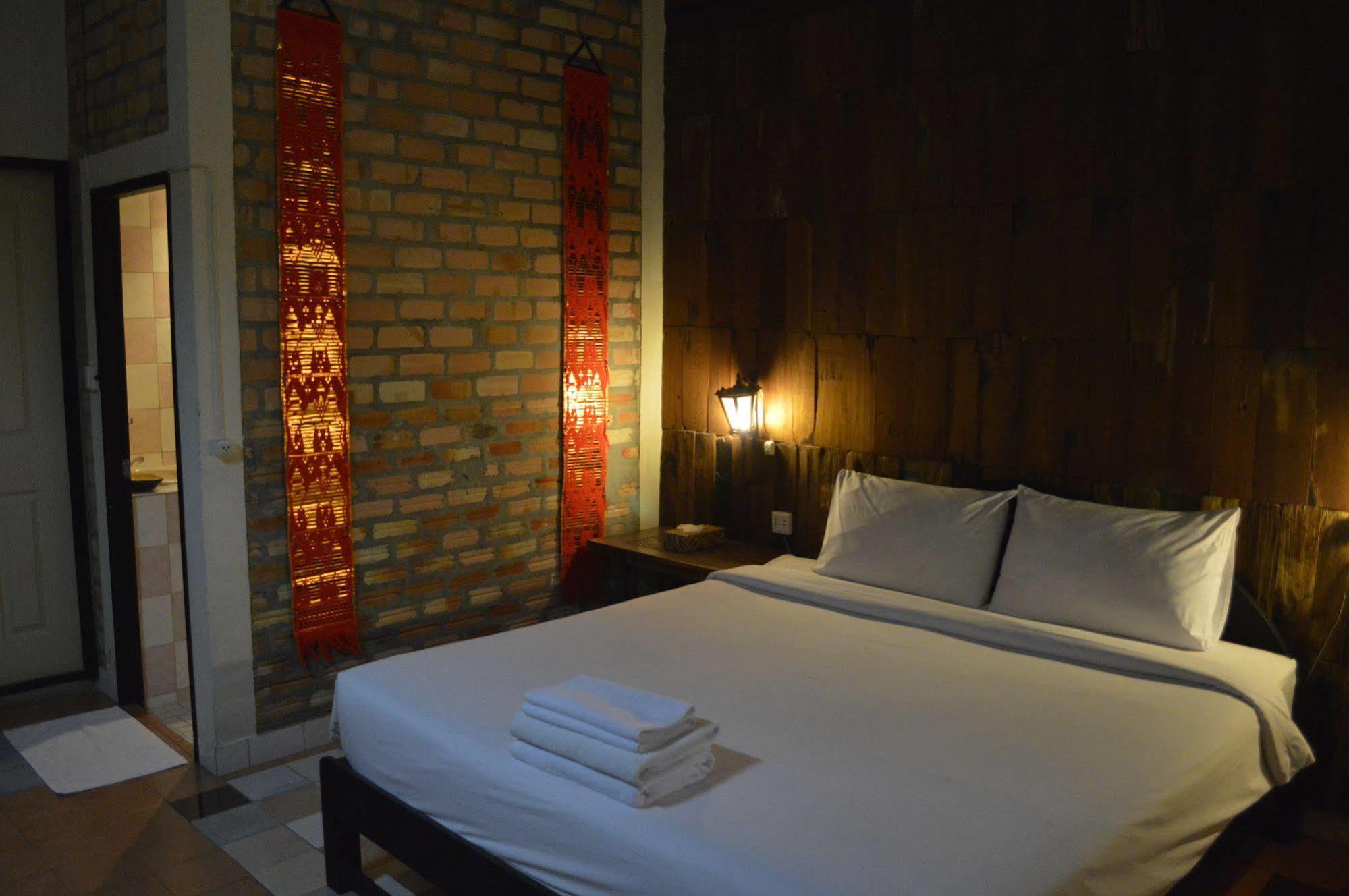Baan Thai Homestay By Bgb Villas Kata Beach  Eksteriør billede