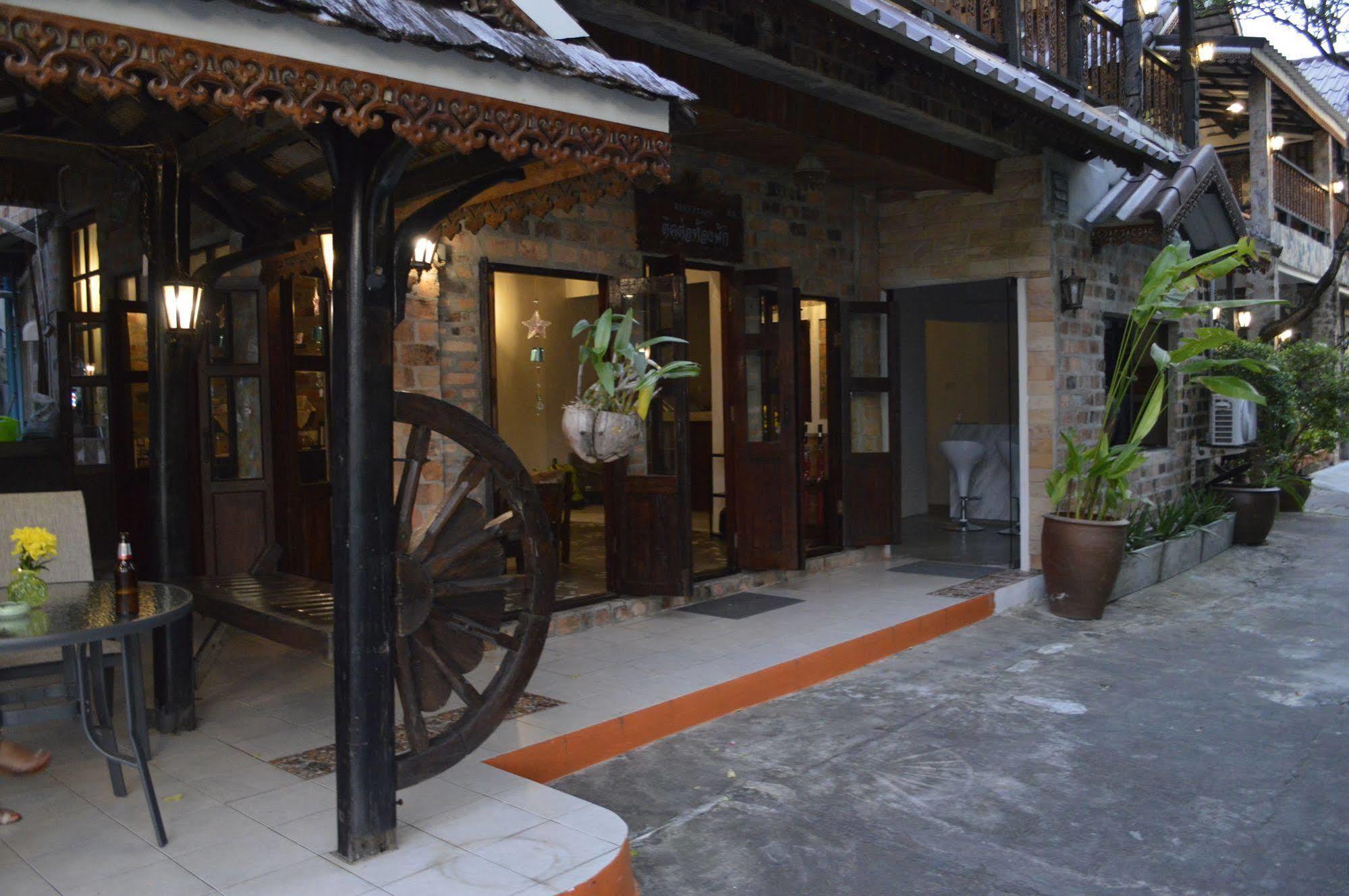 Baan Thai Homestay By Bgb Villas Kata Beach  Eksteriør billede